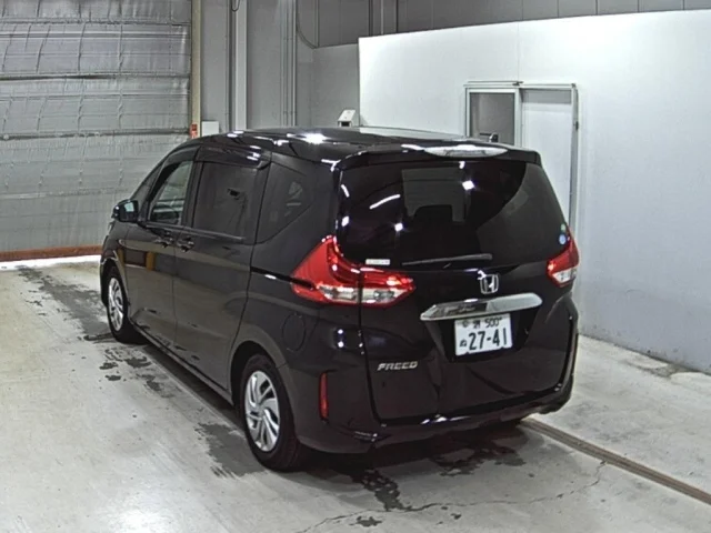 Honda FREED — фото 2