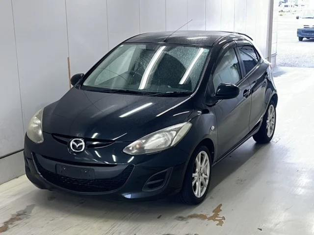 Mazda DEMIO — фото 1