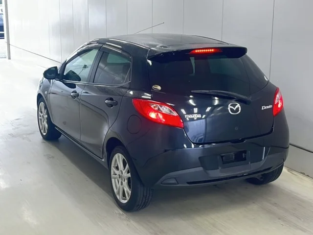 Mazda DEMIO — фото 2