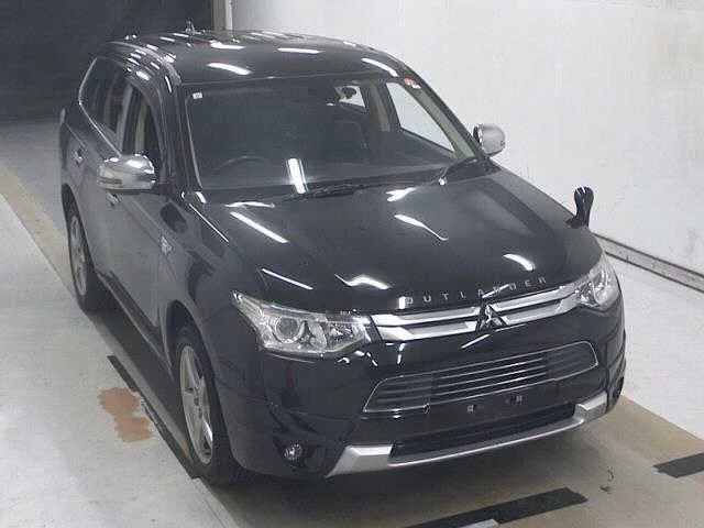 Mitsubishi OUTLANDER — фото 1
