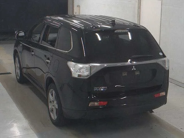 Mitsubishi OUTLANDER — фото 2