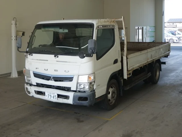 Mitsubishi CANTER — фото 1