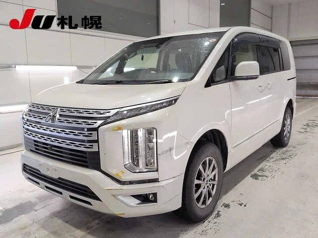 Mitsubishi DELICA D5