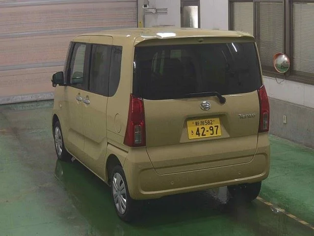 Daihatsu TANTO — фото 2