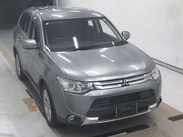 Mitsubishi OUTLANDER — фото 1