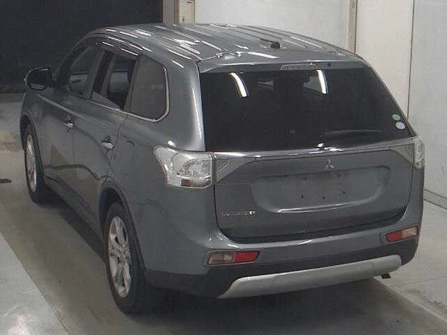 Mitsubishi OUTLANDER — фото 2