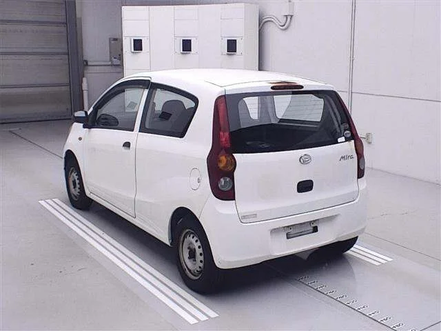 Daihatsu MIRA — фото 2