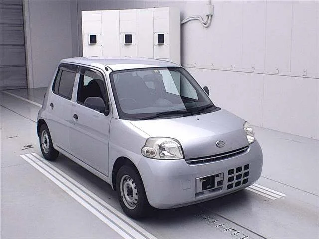 Daihatsu ESSE — фото 1