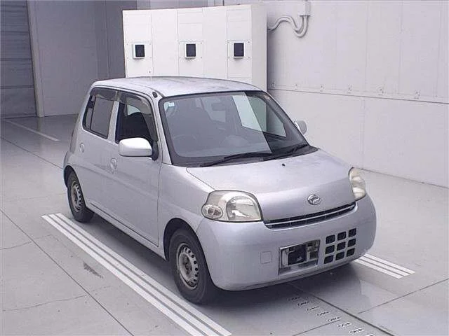 Daihatsu ESSE — фото 1