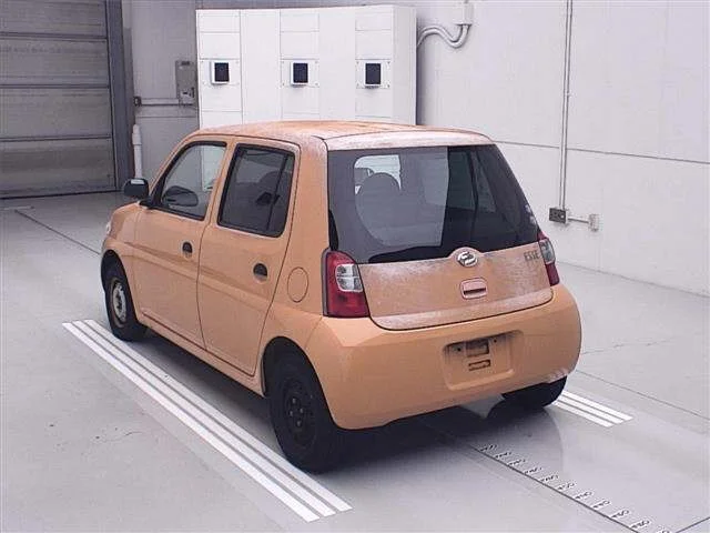 Daihatsu ESSE — фото 2