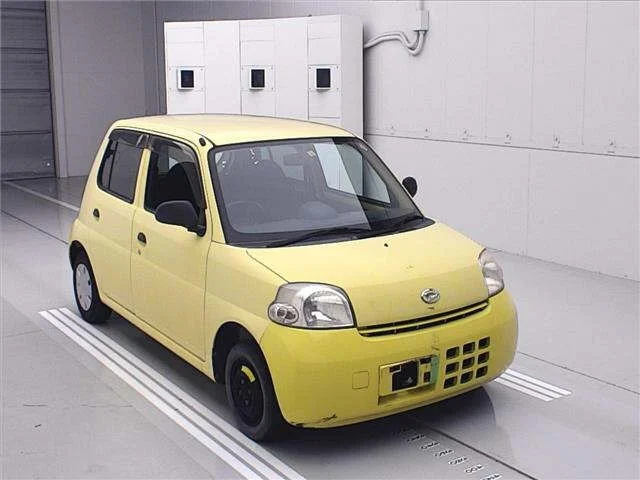 Daihatsu ESSE — фото 1