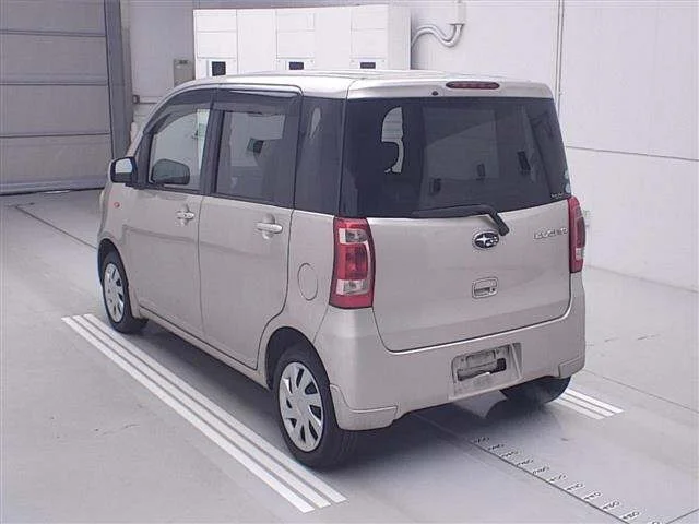 Subaru LUCRA — фото 2