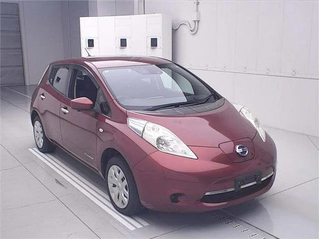 Nissan LEAF — фото 1