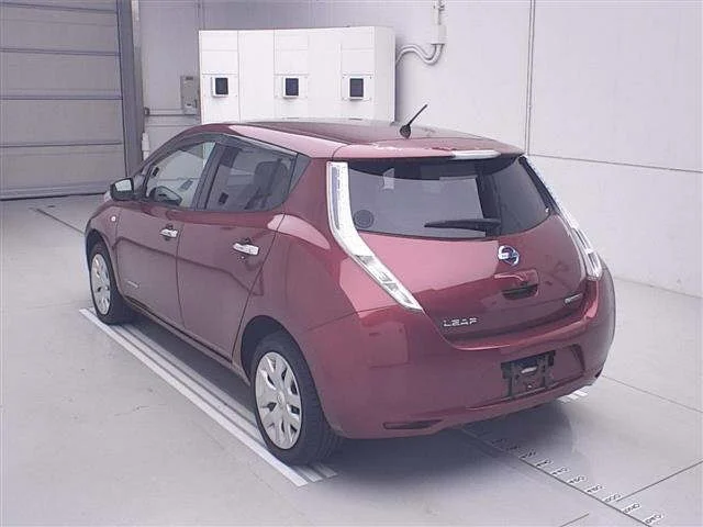 Nissan LEAF — фото 2