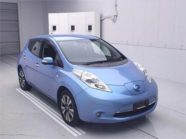 Nissan LEAF — фото 1