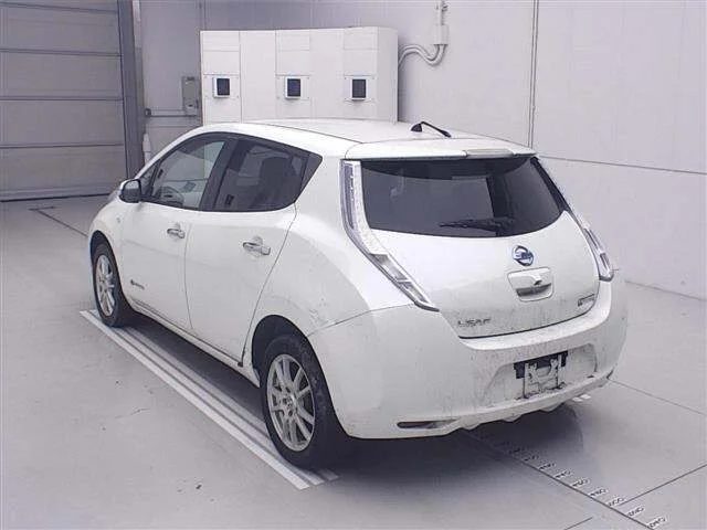 Nissan LEAF — фото 2