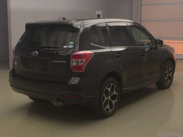 Subaru FORESTER — фото 2