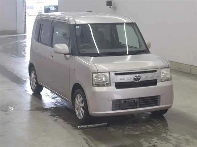 Toyota PIXIS SPACE