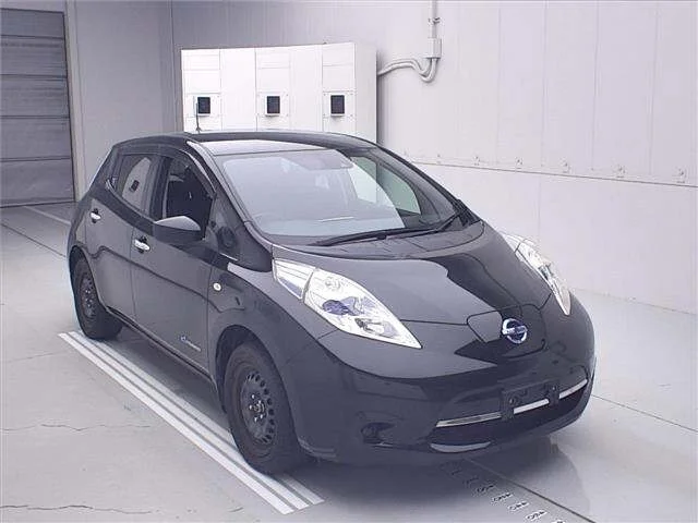 Nissan LEAF — фото 1