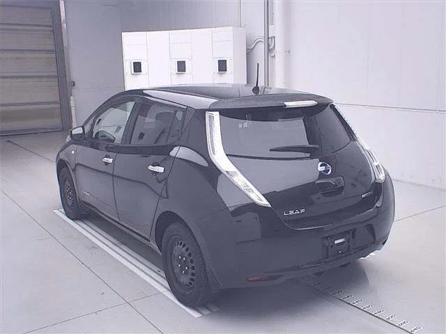 Nissan LEAF — фото 2