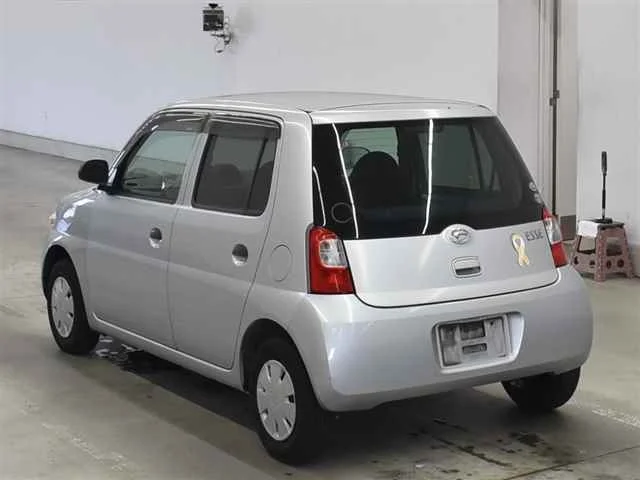 Daihatsu ESSE — фото 2