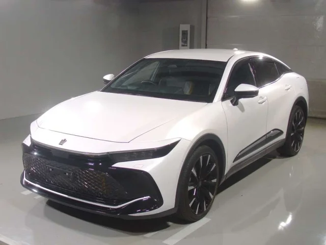 Toyota CROWN CROSSOVER