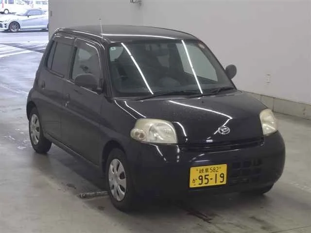 Daihatsu ESSE — фото 1
