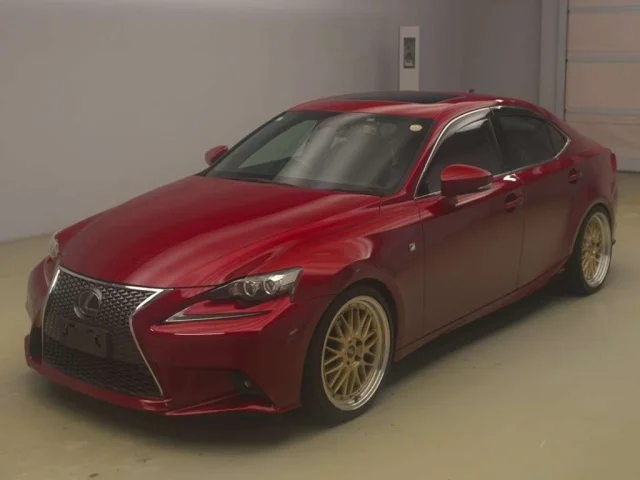 Lexus IS