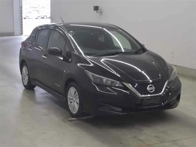 Nissan LEAF — фото 1