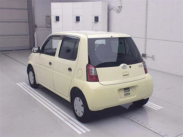 Daihatsu ESSE — фото 2