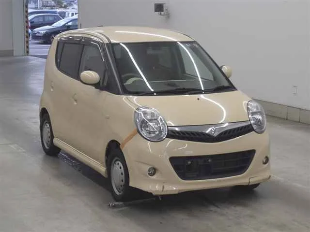 Suzuki MRWAGON