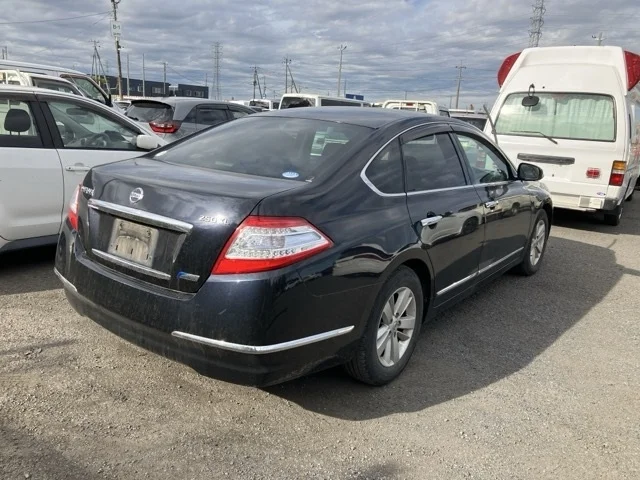 Nissan TEANA — фото 2