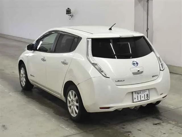 Nissan LEAF — фото 2