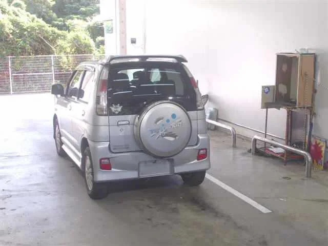 Daihatsu TERIOS KID — фото 2