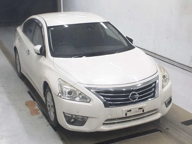 Nissan TEANA