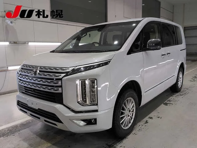 Mitsubishi DELICA D5