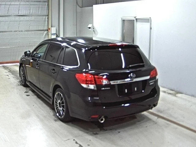 Subaru LEGACY — фото 2
