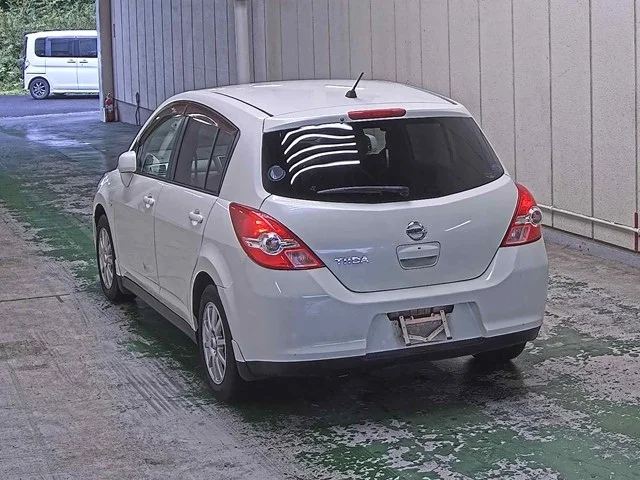 Nissan TIIDA — фото 2