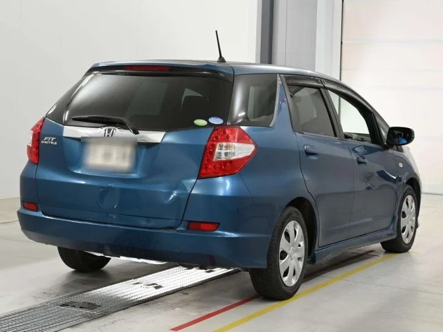 Honda FIT SHUTTLE — фото 2