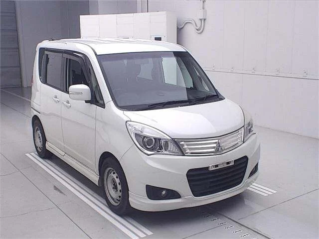 Mitsubishi DELICA D2