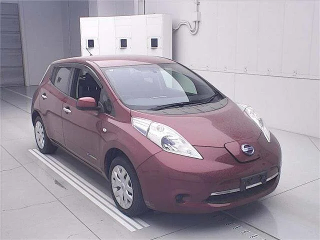 Nissan LEAF — фото 1