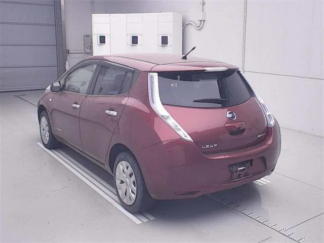 Nissan LEAF — фото 2