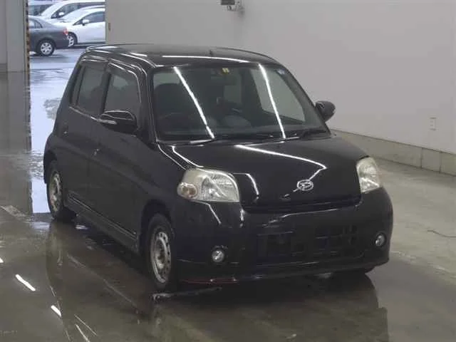 Daihatsu ESSE