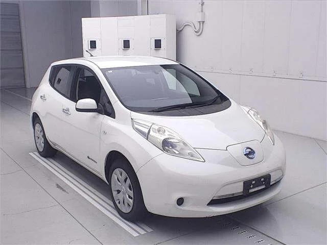 Nissan LEAF — фото 1