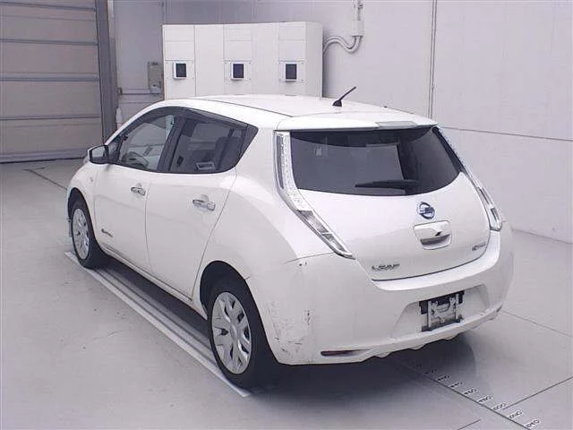 Nissan LEAF — фото 2