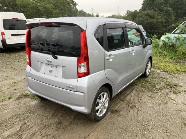 Daihatsu MOVE — фото 2