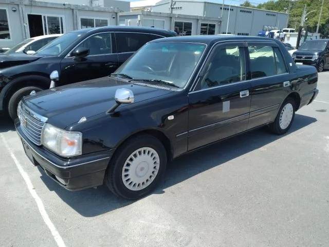 Toyota CROWN COMFORT
