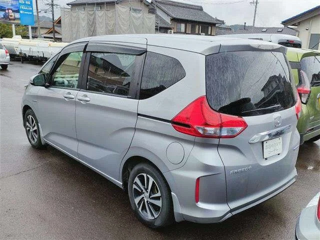 Honda FREED — фото 2