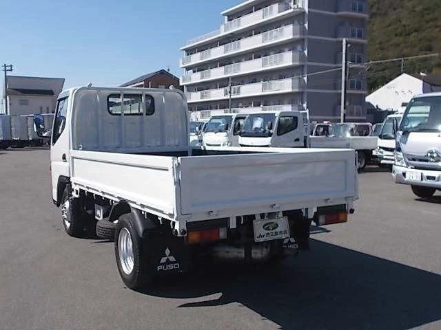 Mitsubishi CANTER — фото 2