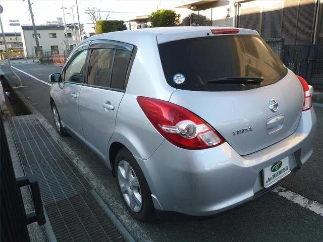 Nissan TIIDA — фото 2